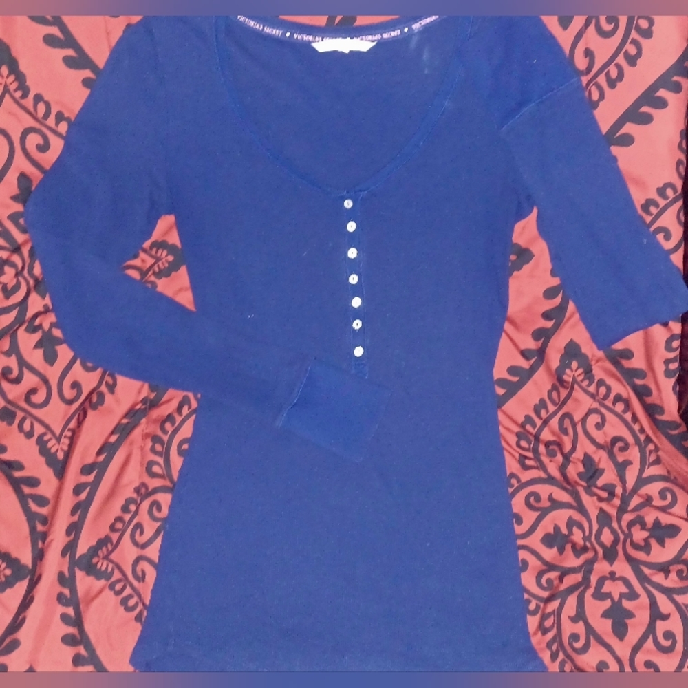 Like new Victoria's secret pink long sleeve v neck shirt size small
